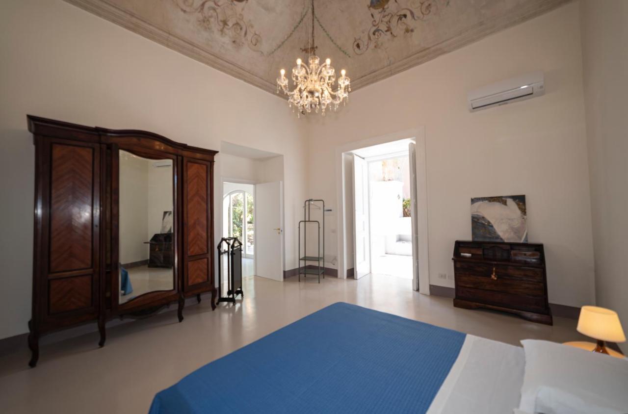 Controvento In Villa Eldorado โปรชิดา ภายนอก รูปภาพ