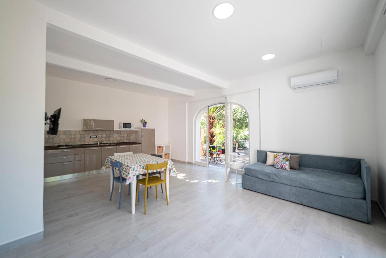 Controvento In Villa Eldorado โปรชิดา ภายนอก รูปภาพ